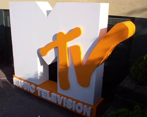 Hot-wire-CNC-foam-cutters-Foam-cutting-example-3D-Logo - Copy